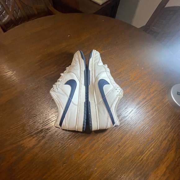 Nike dunks

Size 10.5 - Picture 5 of 6